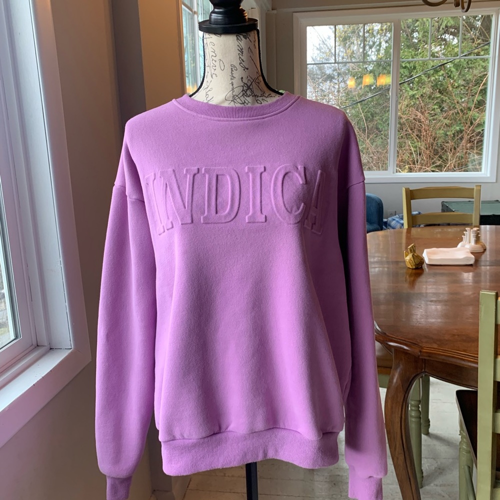 Indica Crewneck